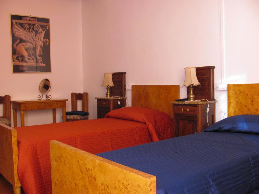 B&B San Francesco Parma Habitación foto